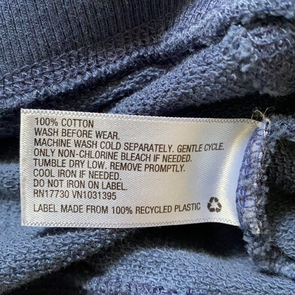 Sweatshirt - Picture 2 of 3